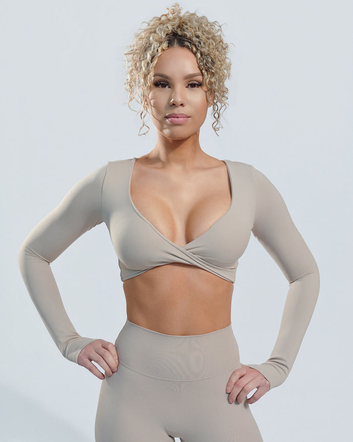 Deep V Crop with sleeves - nude